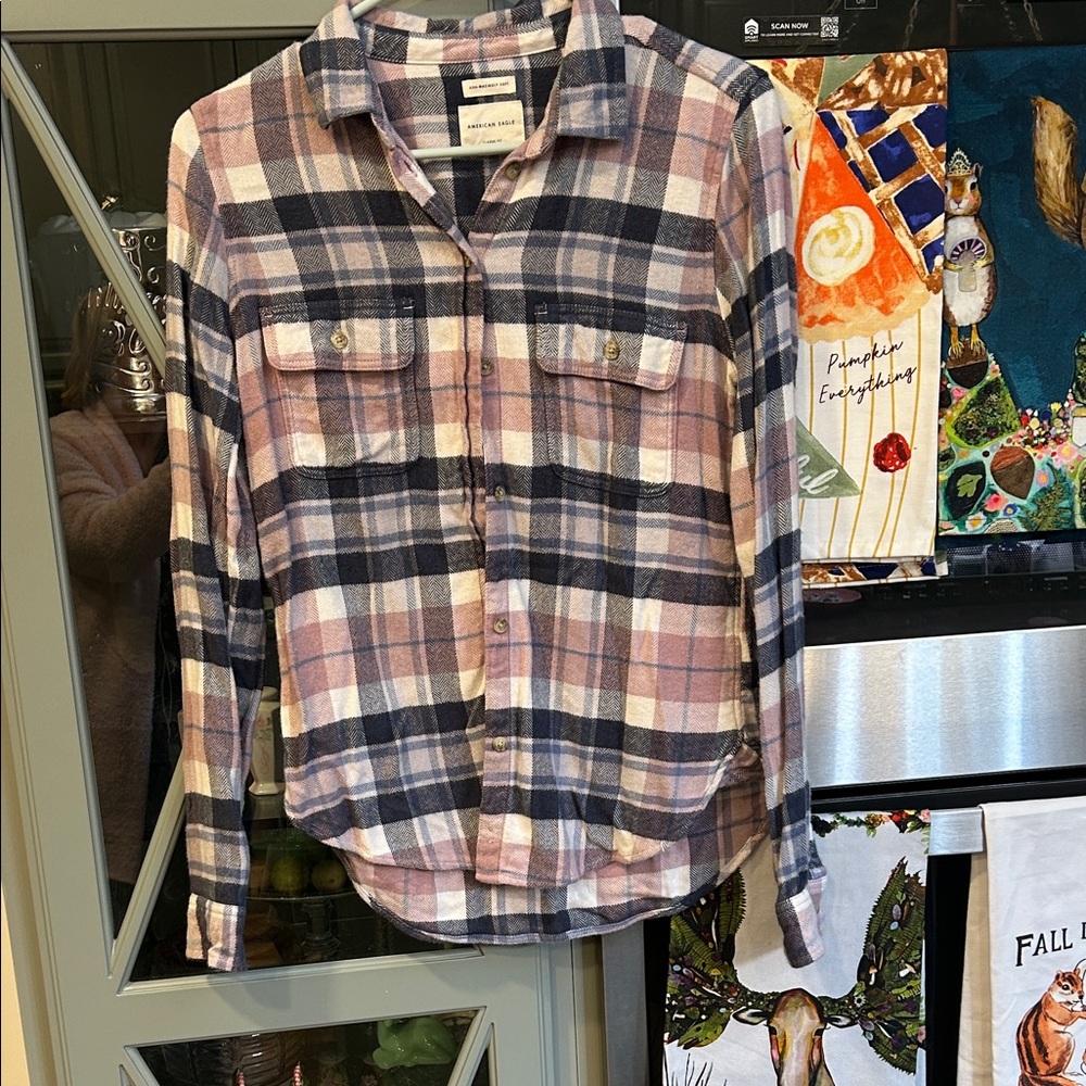 American Eagle Outfitters Pink and Blue Plaid Flannel Button Up Shirt XS